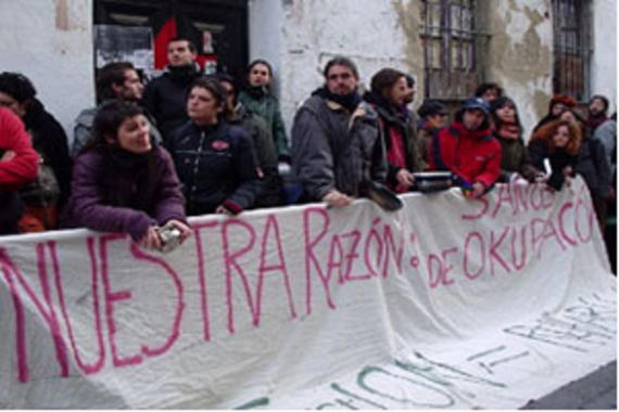 <p>Miembros del movimiento de okupación. Imagen: UCM.</p>