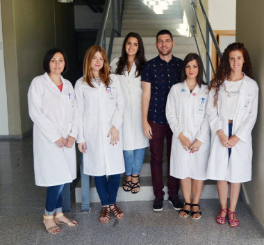 <p>Grupo de investigación Análisis Medioambiental y Bioanálisis de la Universidad de Huelva que ha realizado el estudio / Fundación Descubre</p>