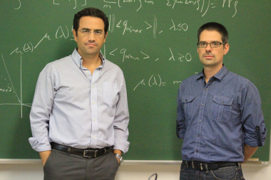 <p>Los investigadores Pablo Ignacio Hurtado, de la Universidad de Granada, y Daniel Manzano, del MIT, coautores del trabajo teórico. / UGR</p>
