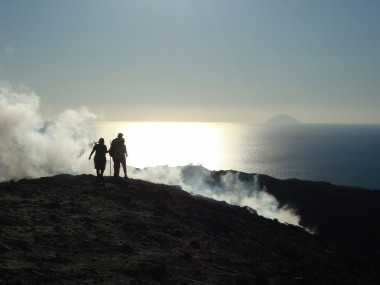 <p>Imagen del cráter del volcán de la Isla Vulcano (Islas Eolias, Italia). / Lavinia Tunini.</p>