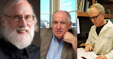 <p>Los ganadores del premio Fronteras del Conocimiento en Biomedicina: Tony Hunter (izquierda), Joseph Schlessinger (centro) y Charles Sawyers (derecha). / Fundación BBVA</p>