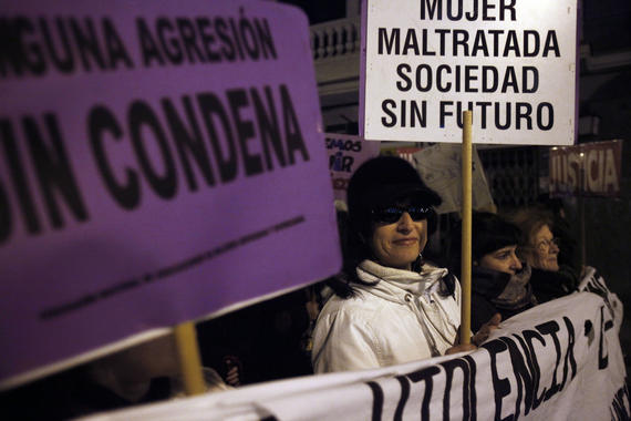 <p>El 24,8% de las mujeres afirma haber sufrido malos tratos por parte de sus parejas hombres alguna vez en la vida; el 15,1% durante el último año. <a href="http://plataformasinc.es/index.php/esl/imagenes/inicio/(imagen)/54499" target="_self">Foto: SINC</a>.</p>