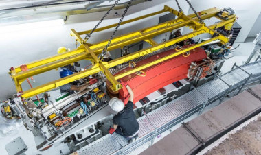 <p>Los técnicos del sincrotrón de Oriente Medio han puesto a punto el acelerador para que pueda circular el primer haz de partículas. / SESAME/CPAN</p>