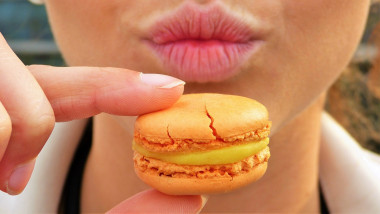 <p>Added sugars were found in 100% of bakery and pastry products. / <a href="https://pixabay.com/es/los-macarons-naranja-dulzura-2462247/" target="_blank">Pixabay</a></p>