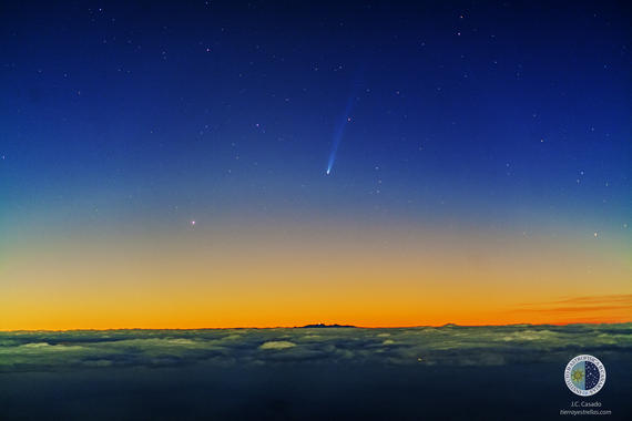 <p>Imagen del Cometa ISON la madrugada del 22 de noviembre. / J.C. Casado-IAC</p>