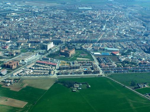 <p>El estudio analiza las cuatro áreas de competencia municipal que, <em>a priori</em>, son más maduras para el uso de la tecnología con este fin: Movilidad y transporte, Infraestructuras, Medioambiente y Participación ciudadana. Foto: J. M Rodríguez</p>