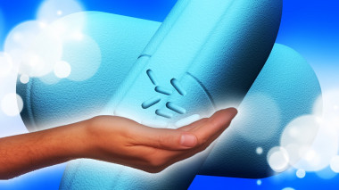 <p>Los pacientes que tomaron la viagra tuvieron un riesgo de casi el doble de encontrarse peor y de reingresar en urgencia. / <a href="https://pixabay.com/es/mano-tabletas-p%C3%ADldoras-1106934/" target="_blank">Pixabay</a></p>