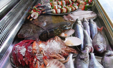 <p>El estudio contó con la participación de clientes anónimos que tomaron muestras de pescados de diversos restaurantes de Madrid. / MNCN</p>