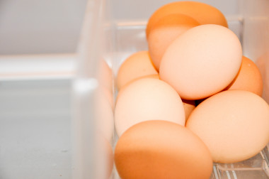 <p>Las trazas de huevo no se encuentran solo en los alimentos, también en cosméticos o medicamentos / <a href="https://www.flickr.com/photos/lincolnwong/" title="Ir a la galería de Lincoln_Wong" target="_blank">Lincoln_Wong</a>.</p>