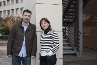 
<!-- START: including template: extension/sinc/design/ezwebin/templates/content/datatype/view/ezxmltags/paragraph.tpl (design:content/datatype/view/ezxmltags/paragraph.tpl) -->
<p>Xavier Molina y María Teresa Martínez, del Departamento de Administración de Empresas y Marketing. Foto: UJI.</p>
<!-- STOP: including template: extension/sinc/design/ezwebin/templates/content/datatype/view/ezxmltags/paragraph.tpl (design:content/datatype/view/ezxmltags/paragraph.tpl) -->
