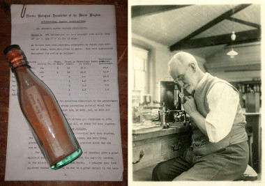 <p>Una de las botellas (izquierda) que envió el biólogo marino G. P. Bidder (derecha) entre 1904 y 1906 para estudiar las corrientes en el mar del Norte. La anciana Marianne Winkler ha encontrado una muy parecida en la isla alemana de Amrum. / MBA archive</p>