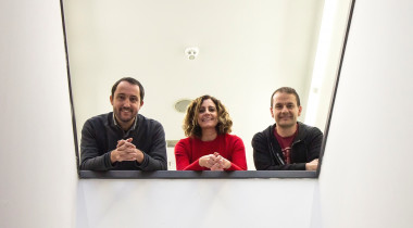 <p>De izquierda a derecha, Pere Roca-Cusachs (IBEC), Teresa Tarragó (Iproteos) y Josep Roma (VHIR) / Daniel Portales/ PCB</p>