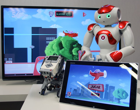 <p>Los robots y videojuegos tienen un gran valor para la educación diabetológica. / UPV</p>