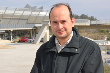 
<!-- START: including template: extension/sinc/design/ezwebin/templates/content/datatype/view/ezxmltags/paragraph.tpl (design:content/datatype/view/ezxmltags/paragraph.tpl) -->
<p>Fernando Aguado coordina el grupo de investigadores formado por cerca de 70 personas. Fotografía: DUVI.</p>
<!-- STOP: including template: extension/sinc/design/ezwebin/templates/content/datatype/view/ezxmltags/paragraph.tpl (design:content/datatype/view/ezxmltags/paragraph.tpl) -->
