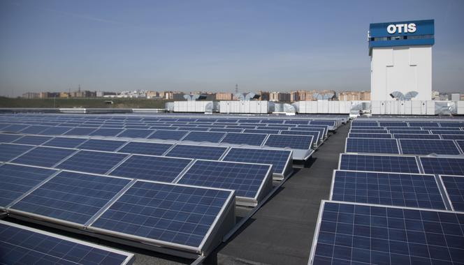 <p>La energía solar es la única fuente energética que necesita este nuevo ascensor. /Zardoya Otis</p>