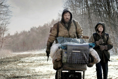 <p>Fotograma de la película <em>La carretera </em>(<em>The Road</em>), 2009, de John Hillcoat; un posible escenario de invierno nuclear. Productora: Dimension Films.</p>