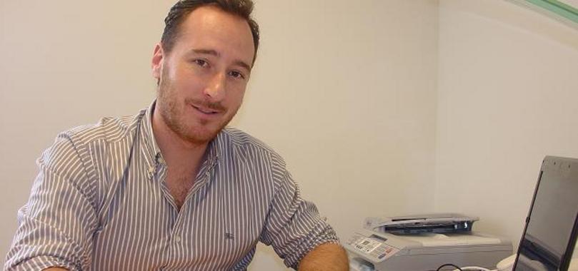 <p>Alberto Albadalejo, investigador de la Clínica Odontológica de la Universidad de Salamanca. Foto: DiCYT.</p>
