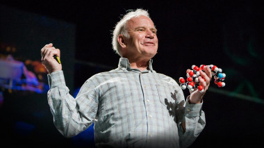 <p>Kary Mullis en una charla Ted. / <a href="https://www.ted.com/talks/kary_mullis_next_gen_cure_for_killer_infections?language=es" target="_blank">Ted.com</a></p>