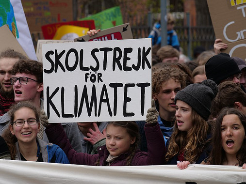 <p>La activista medioambiental Greta Thunberg encabeza una de las marchas contra el cambio climático celebradas en el mes de marzo en Berlín. / <a href="https://commons.wikimedia.org/wiki/User:GPSLeo" title="User:GPSLeo" target="_blank">Leonhard Lenz</a></p>