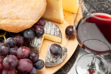 <p>Francia era uno de los países donde más grasas poco saludables se consumían: en la mantequilla, en los quesos, en su <em>foie gras.</em> Sin embargo, los franceses apenas morían por infartos. / Fotolia</p>